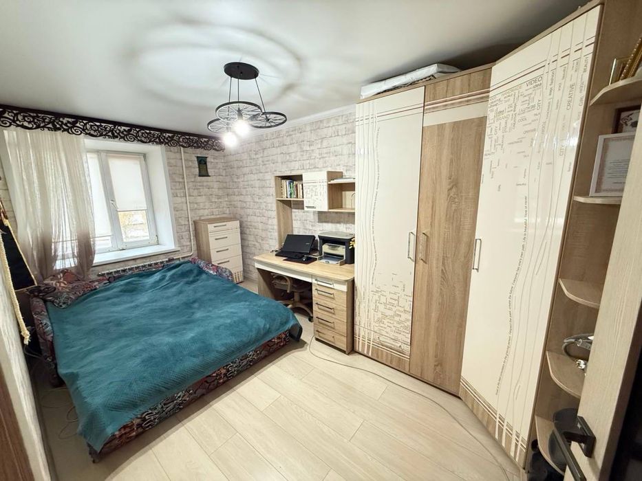 Продам Евро трешку с евроремонтом Сулейменова 22