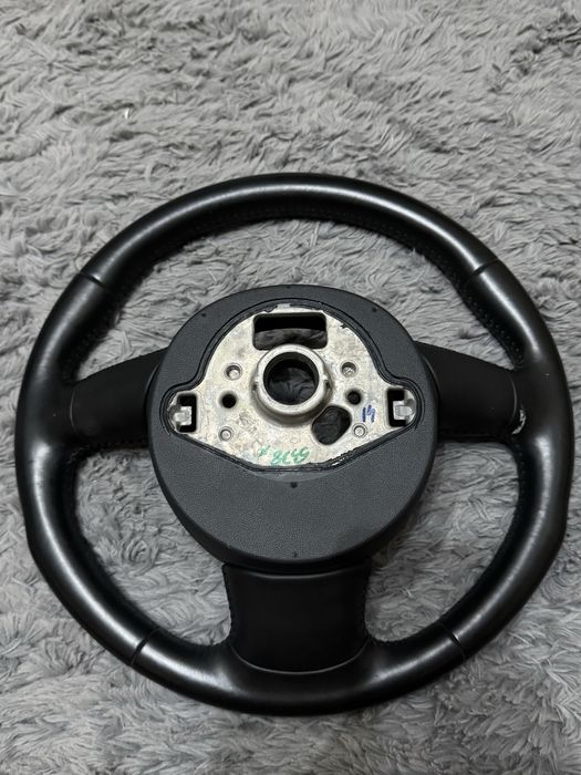 Volan Audi in 3 spite