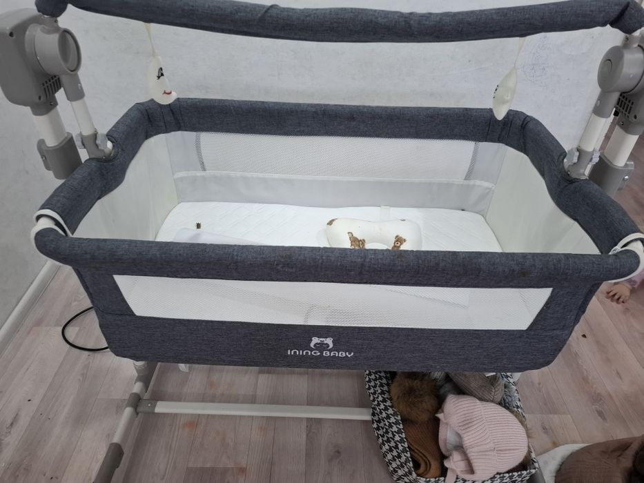 Электро манеж почти новый