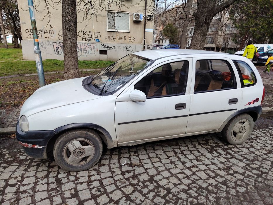 Продавам Opel corsa