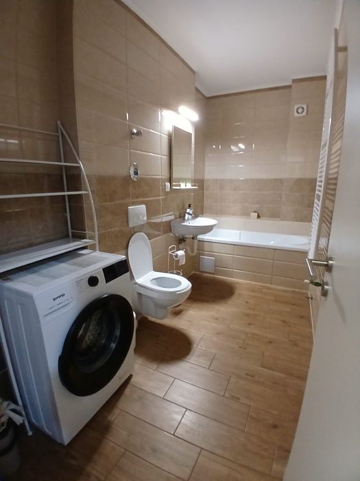 Garsoniera de inchiriat Tractoru Maurer Brasov langa Coresi