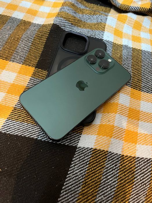 Iphone 13 pro в идеале 93 акум торг есть