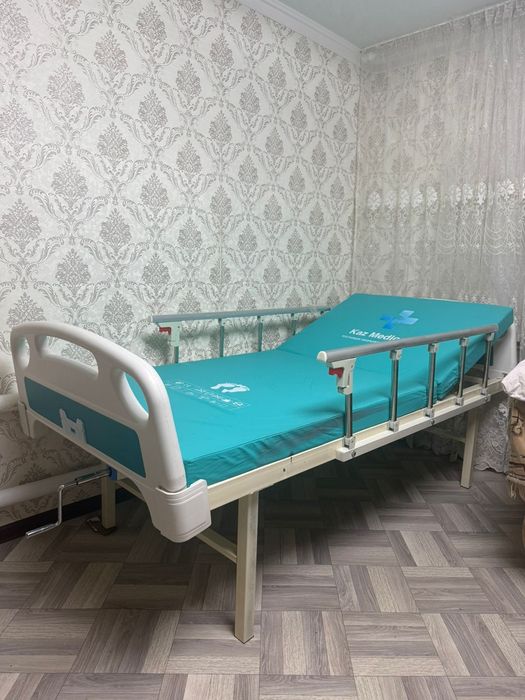 Медицинская кровать