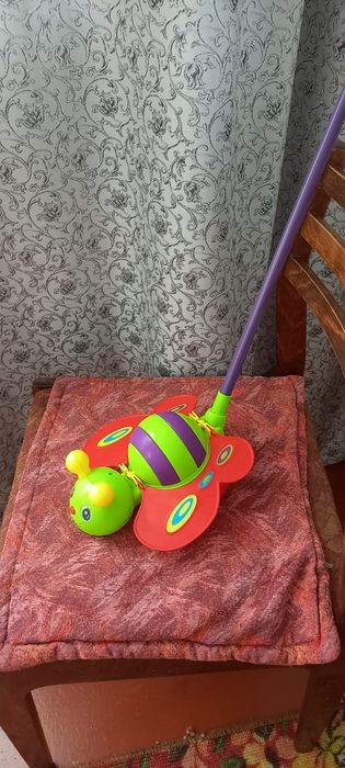 Продаются игрушки.