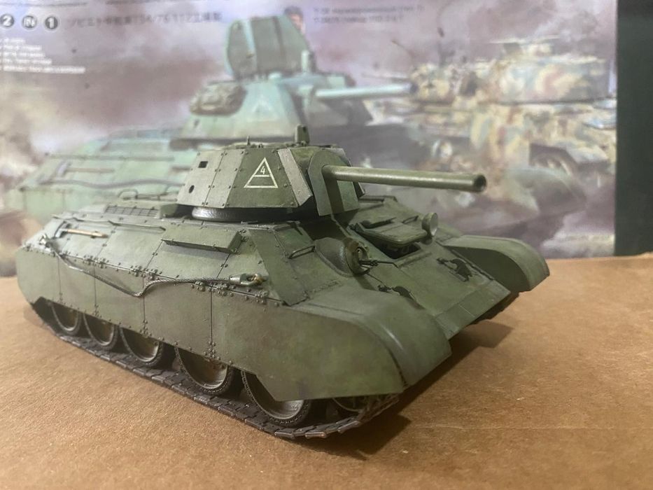 Модель танка Т 34 -76 экранированный  35 масштаб