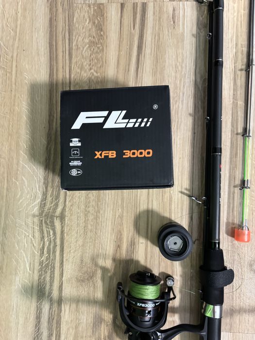 Lansete feeder FL echipate cu mulinete
