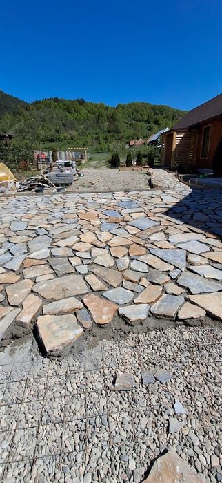 Vând Piatră sau Montez