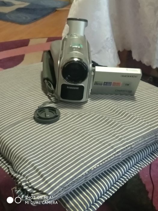 Cameră video de filmat