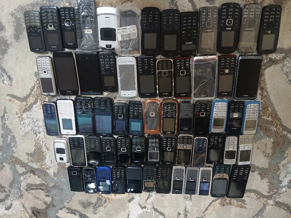 Assalom alekum Qadirdon Nokialar sotiladi Koleksya uchun 70tacha Tel