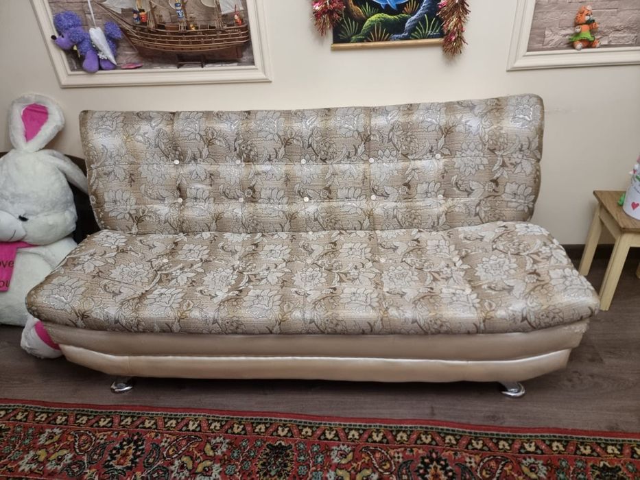 Диван и красла