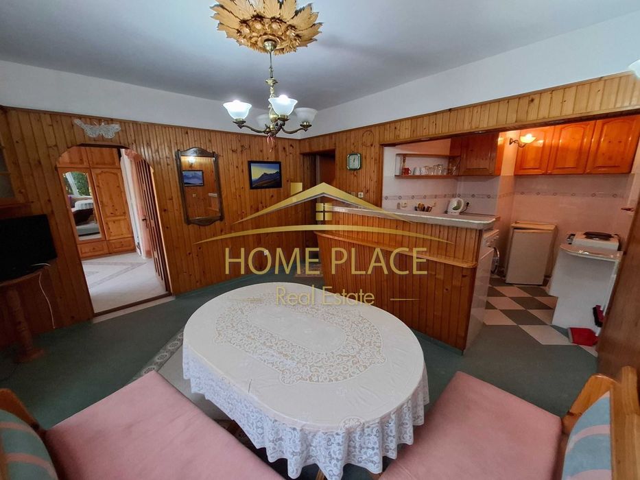 Дава се под наем Двустаен апартамент в Варна, Гръцка махала - 60 кв.м за 459 € - Снимка #1