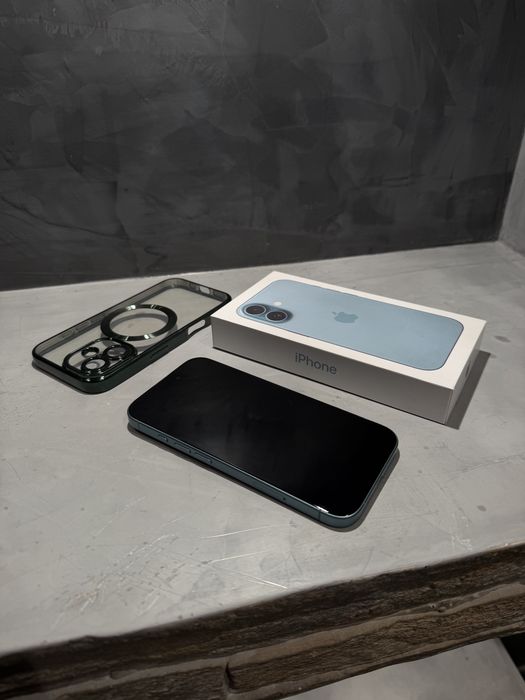 КАТО ЧИСТО НОВ Iphone 16, 98% батерия Teal