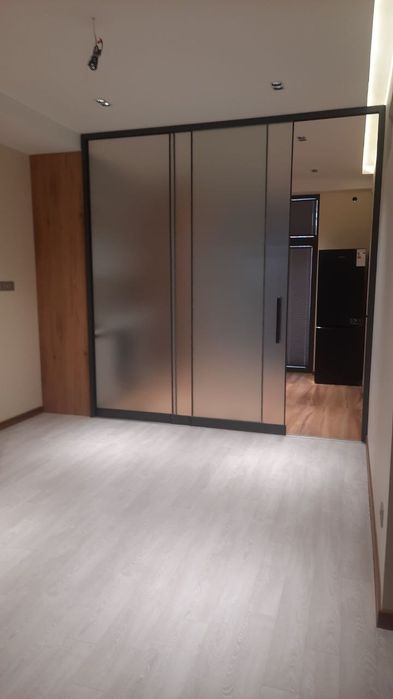 Дом 2 хонали сотилади