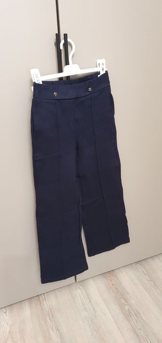 Комплект школьной одежды на девочку р-р 146