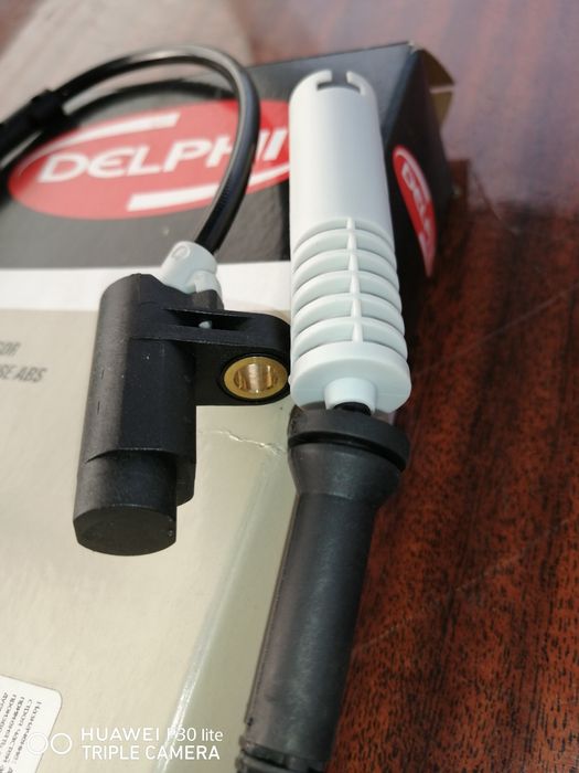 Продам датчик АБС на бмв е38