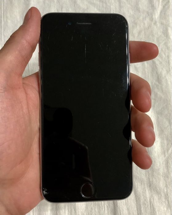 Продам Apple iPhone 6s