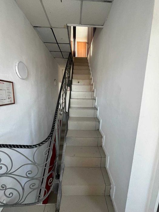 Продам ком. помещение в центре