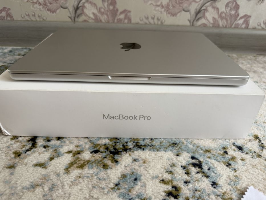 MacbookPro 14 M5 16/512 GB EAC!