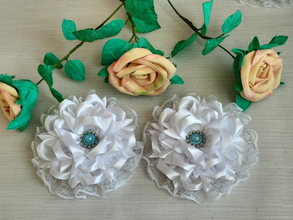 Шикарные бантики для школьниц