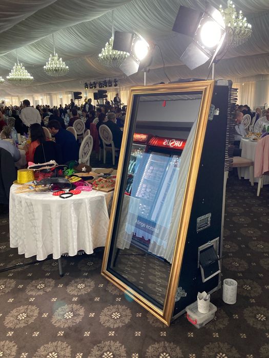 Photobooth -oglinda magica/Baloane fum /Gheata carbonica si artificii