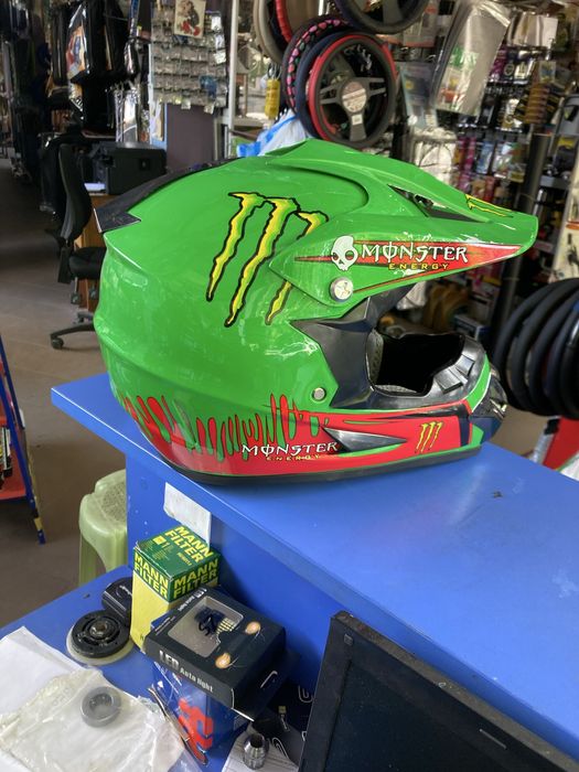 Нова кросова каска Monster S 55-56 / Каска крос С