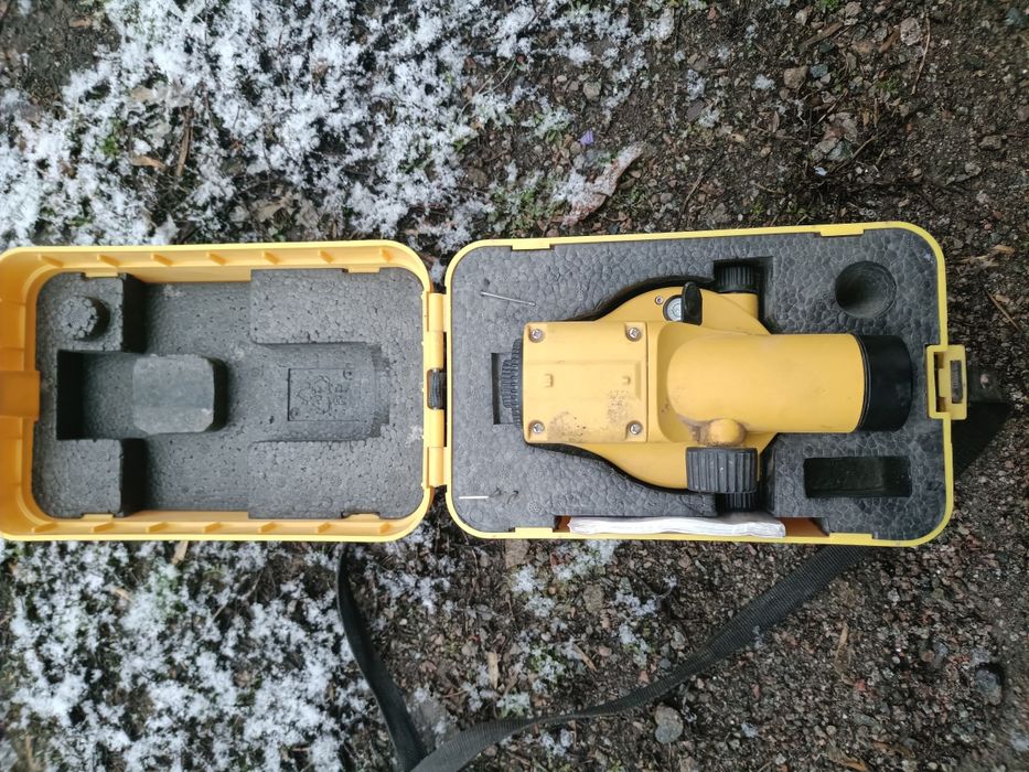 Нивелир оптический