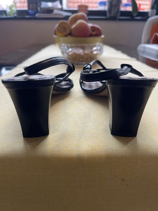 Armani,Calvin Klein,обувки на висок ток