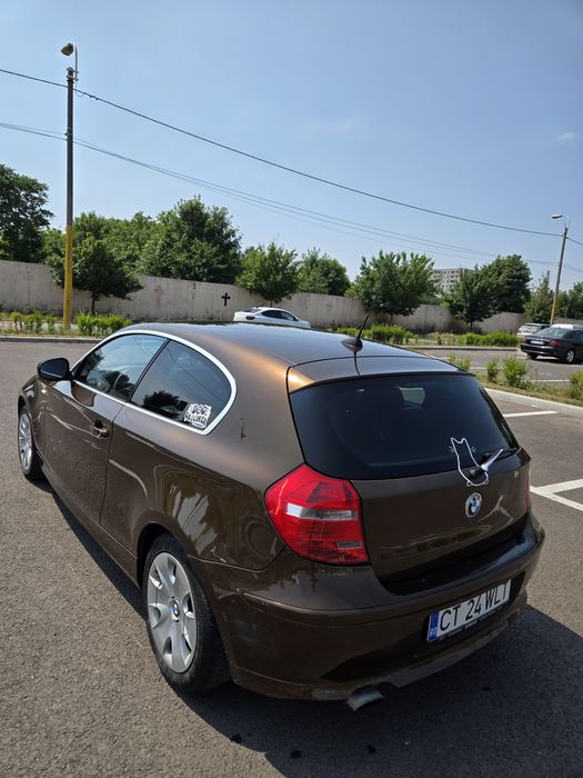 BMW seria 1 în 2 usi