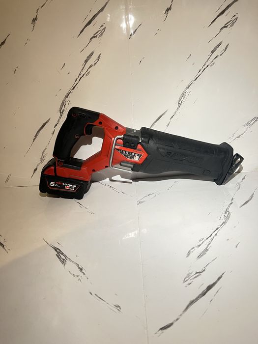 Fierastrau Sabie Milwaukee M18 FSZ