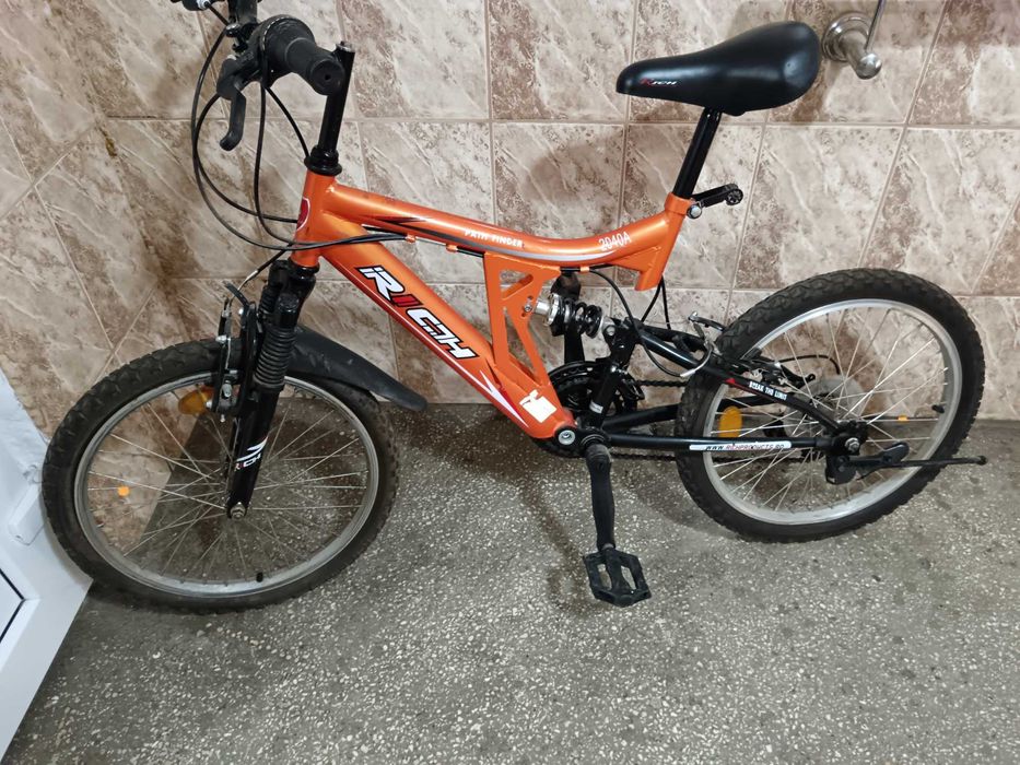 Bicicletă universală ..6.15ani