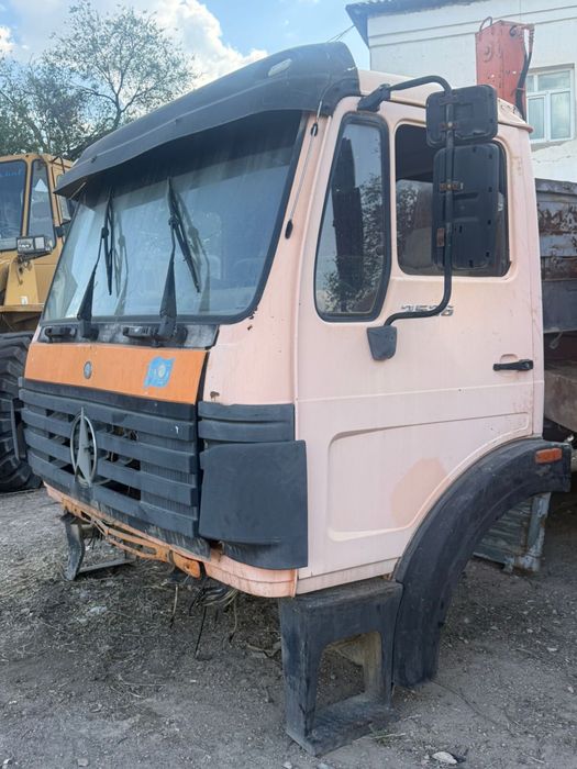 North benz запчасти, кабина и т.д.
