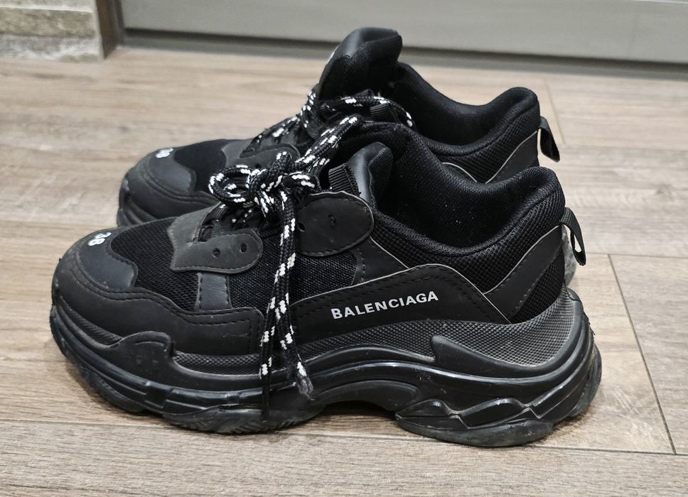 Обувки спортни черни