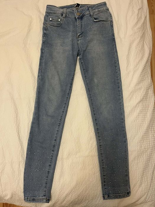 Дънки с камъчета