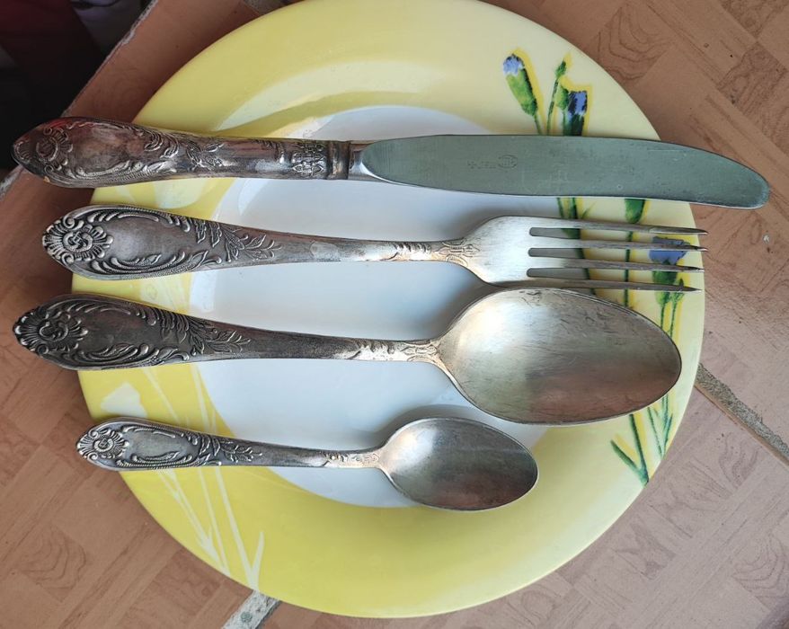 Мельхиоровые столовые приборы