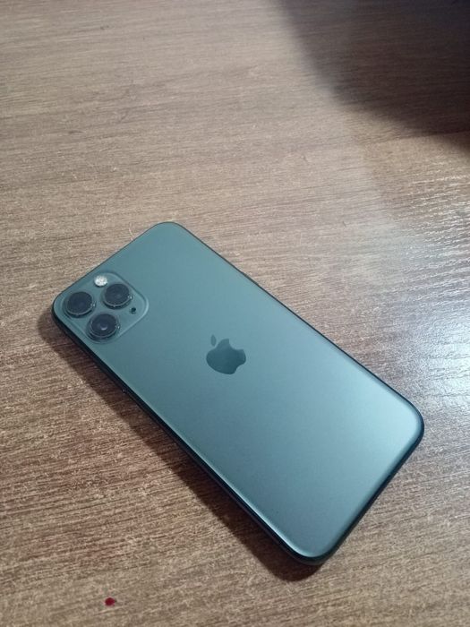 Продам айфон 11 про в отличном состоянии
