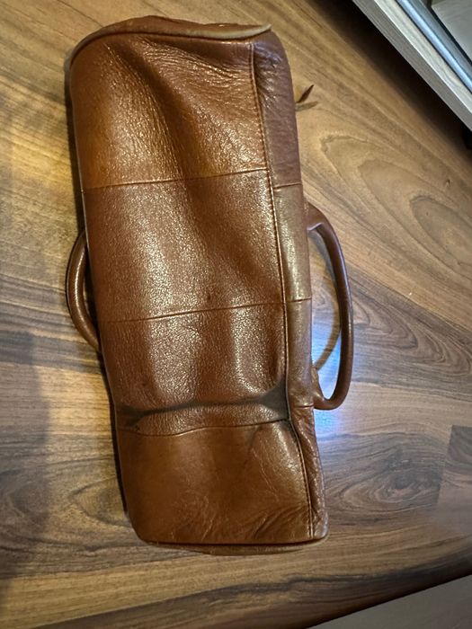 Genti piele in stare buna