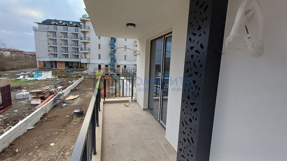 Продава се Двустаен апартамент в Царево - 66 кв.м за 659 €/кв.м - Снимка #7