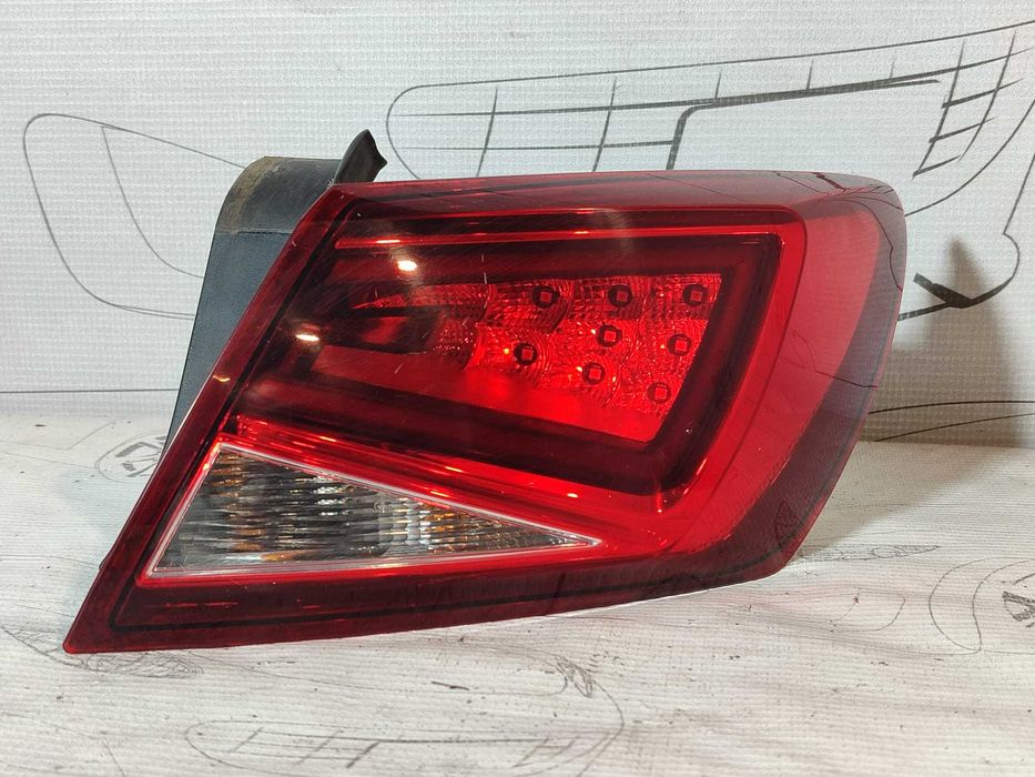Stop aripă spate dreaptă Hatchback Seat Leon 5F 2015 1.6 Diesel 77kW Cod OEM: 5F0945208E (5G3)
