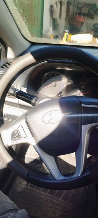 Hyundai Solaris 2011