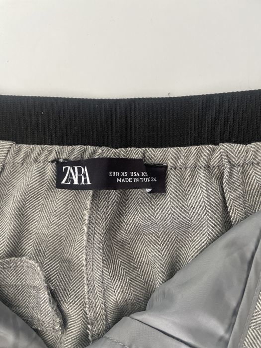 Pantaloni Zara XS