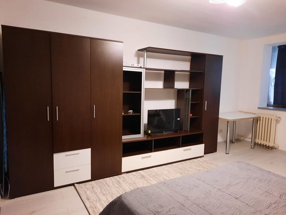Garsoniera - prima inchiriere
