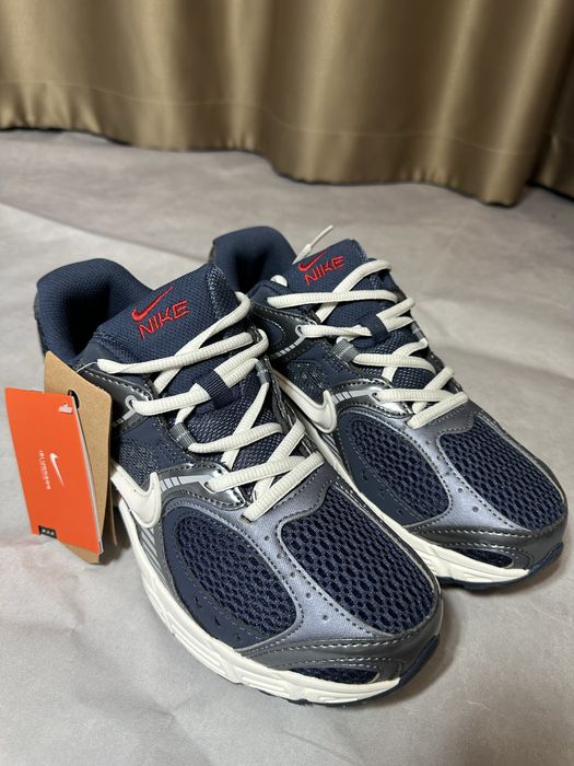 Кроссовки муж NIKE