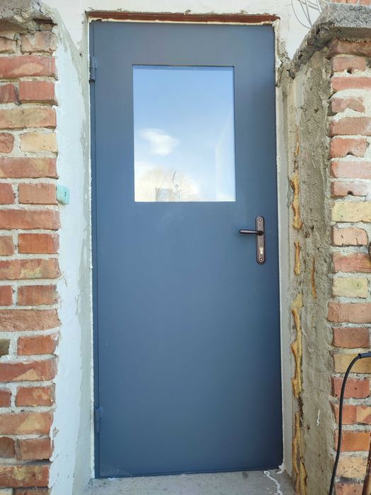 Изработка на метални врати за мази