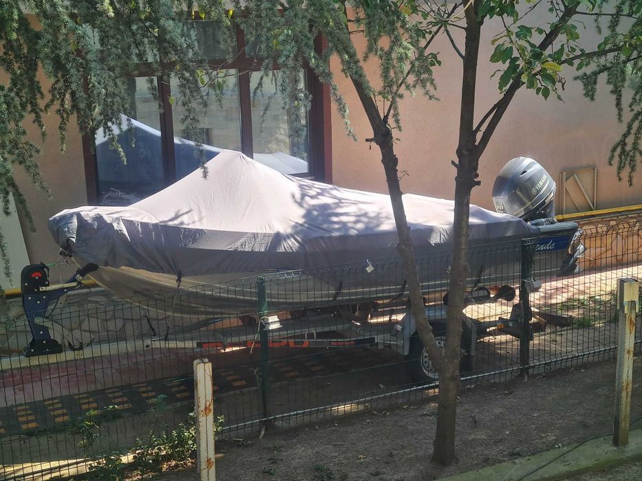 Barca BUSTER S 2008 cu Motor YAMAHA 70cp si Peridoc.