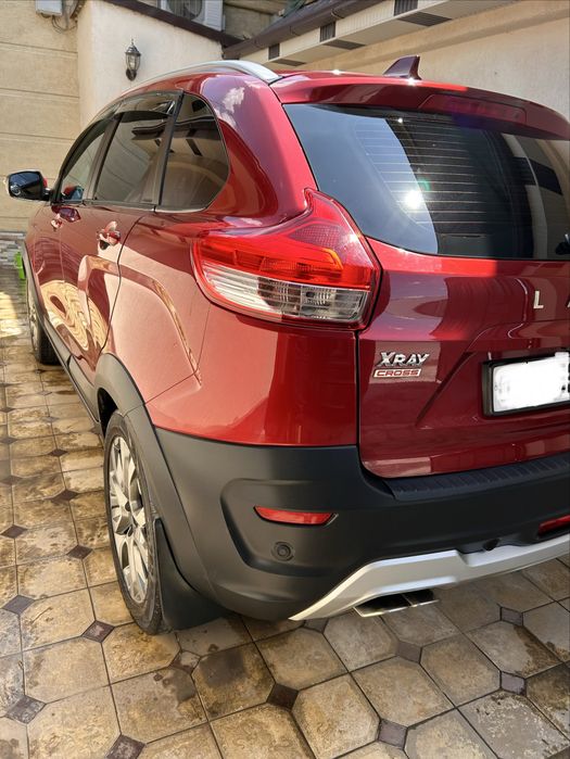 Продам авто 1.6 lada x-ray с ниссан двигатель автомат.