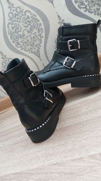 НОВИ    Боти 37 номер