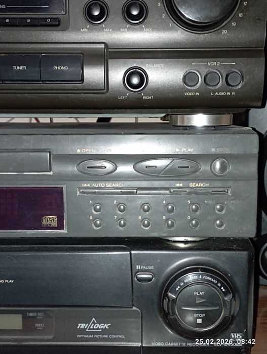 Продам cd плеер toshiba tvd-800k