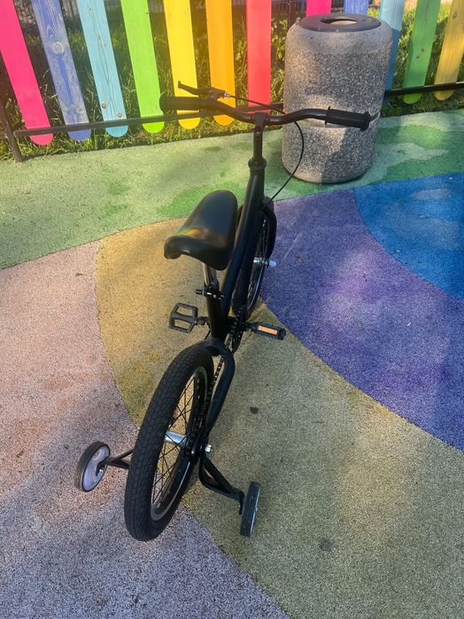 Продавам детско баланс колело YBIKE  2 в 1 с 16” гуми.