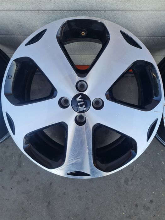 Оригинални джанти за КИАХЮНДАЙ KIA HYUNDAI R17 4x100 ET45 6.5J