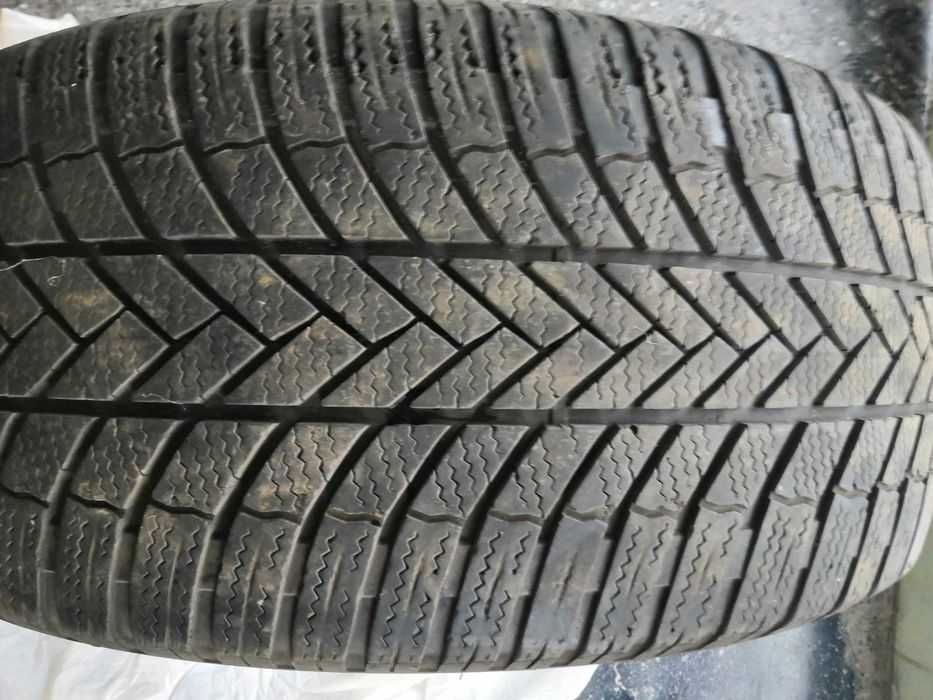 2 бр. зимни гуми 245/45 R18 Lassa Snoways 3